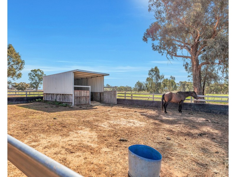 322 Cobb Highway, Moama NSW 2731