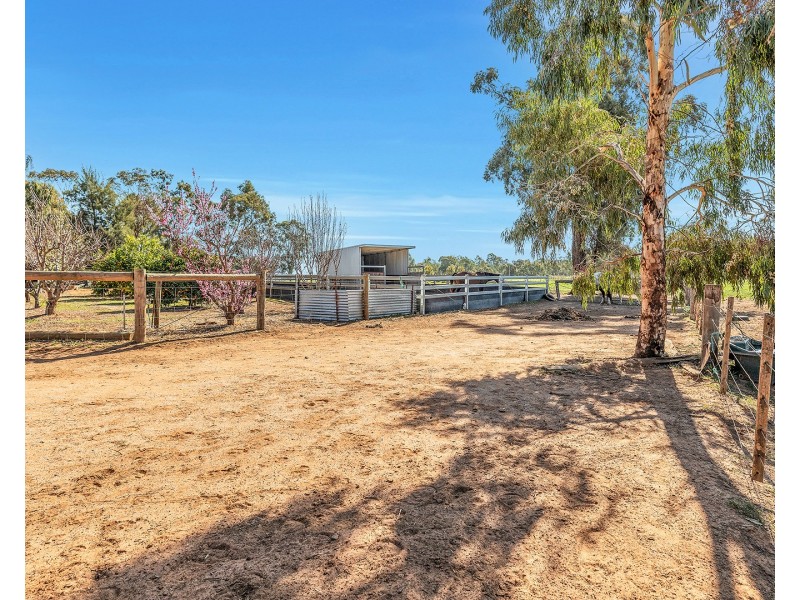 322 Cobb Highway, Moama NSW 2731