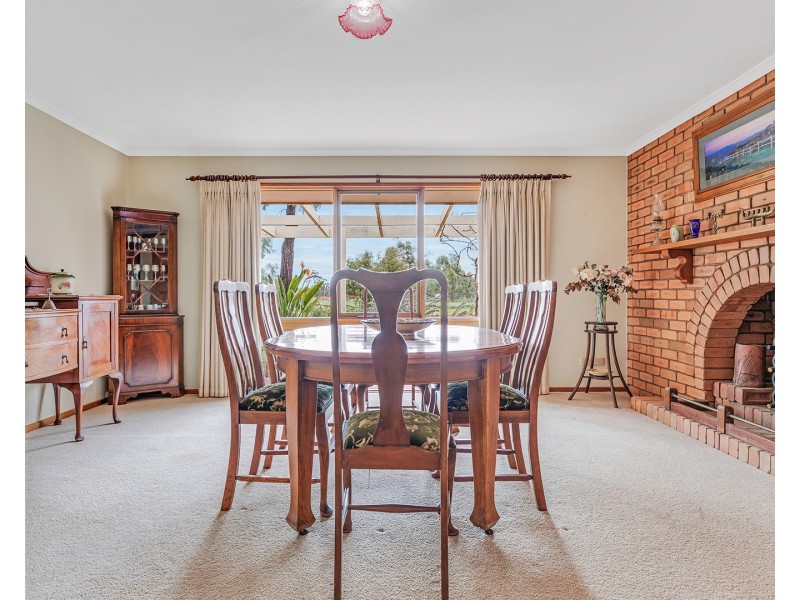 322 Cobb Highway, Moama NSW 2731