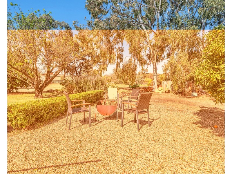 322 Cobb Highway, Moama NSW 2731