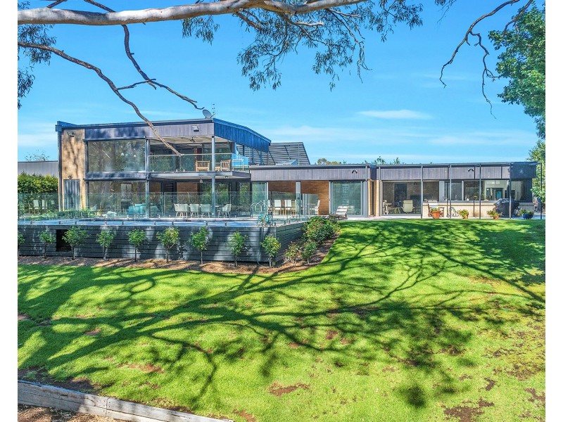 218 Wharparilla Drive, Echuca VIC 3564