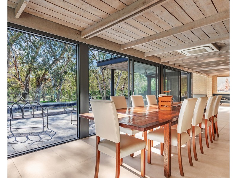 218 Wharparilla Drive, Echuca VIC 3564