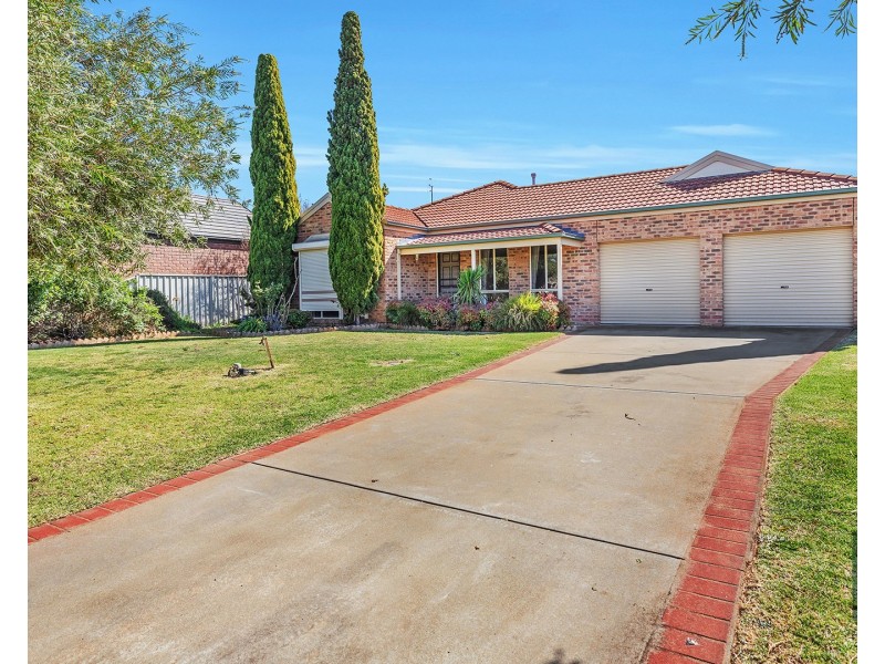 100 Shetland Drive, Moama NSW 2731