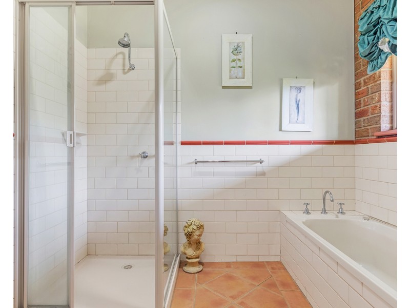 4 Holmfield Court, Moama NSW 2731