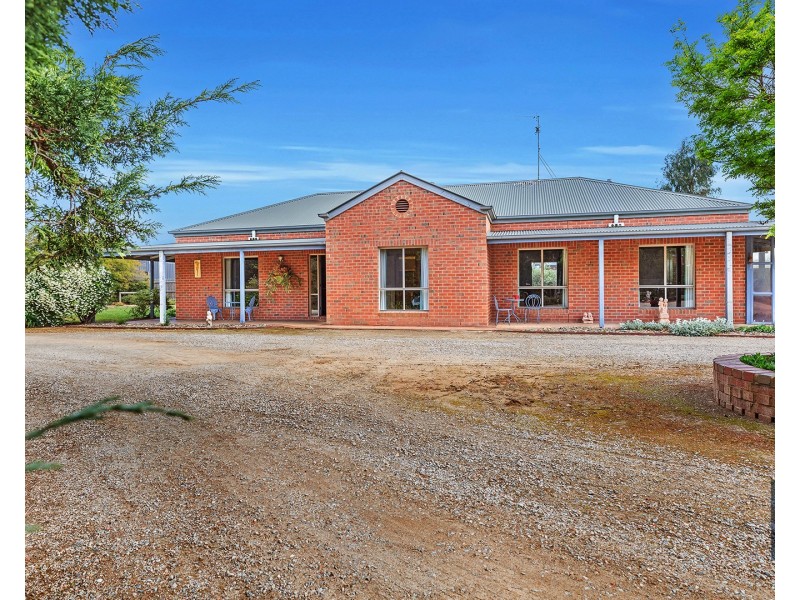 4 Holmfield Court, Moama NSW 2731