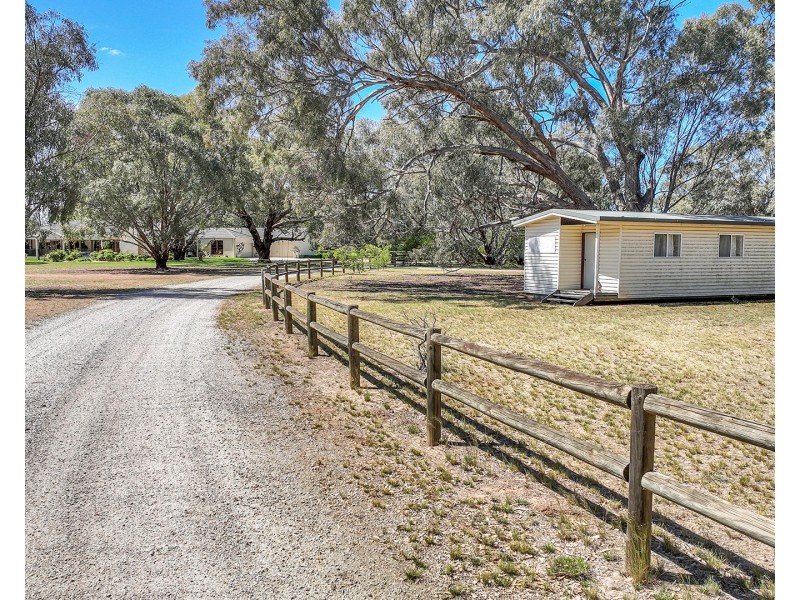 78 Campbell Road, Echuca VIC 3564
