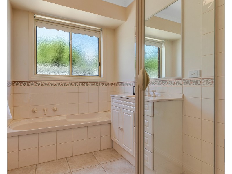 8 Caroline Court, Echuca VIC 3564