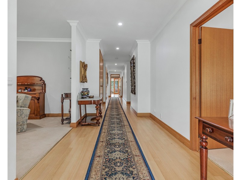 63 Schoeffel Drive, Echuca VIC 3564