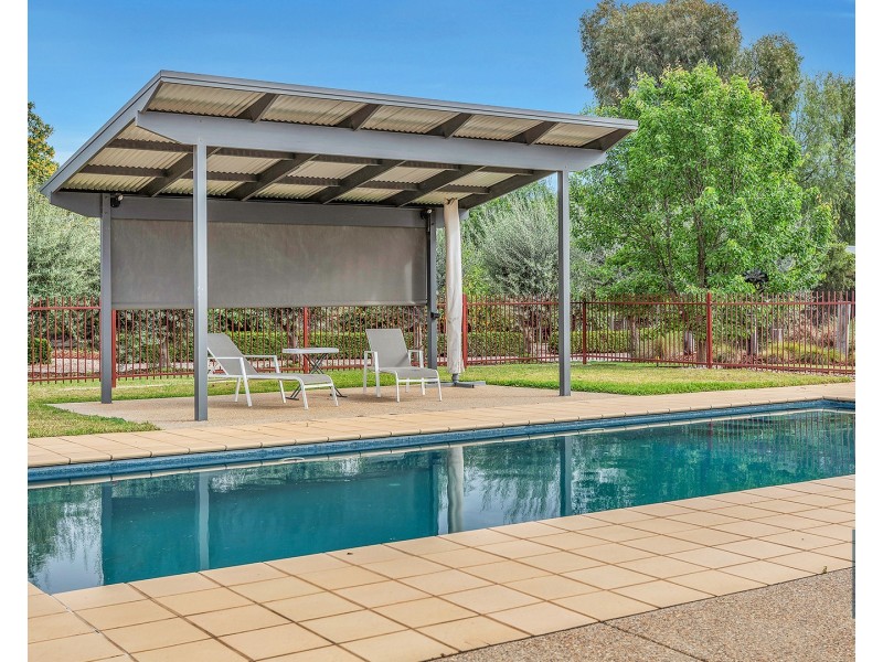 63 Schoeffel Drive, Echuca VIC 3564