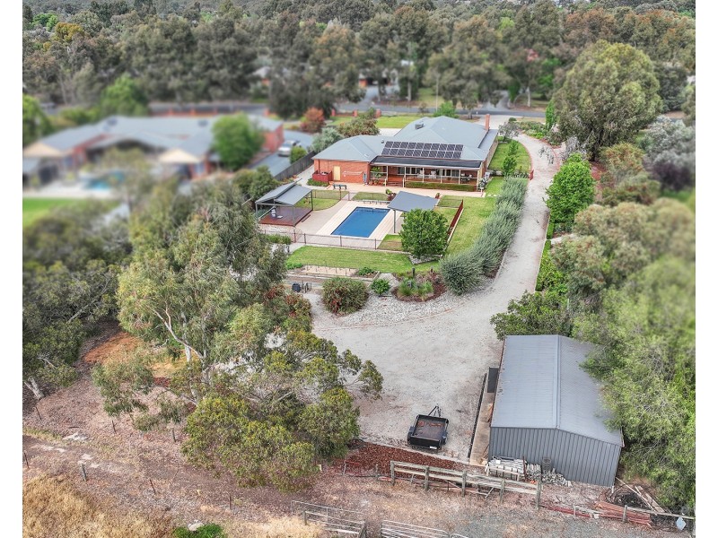 63 Schoeffel Drive, Echuca VIC 3564