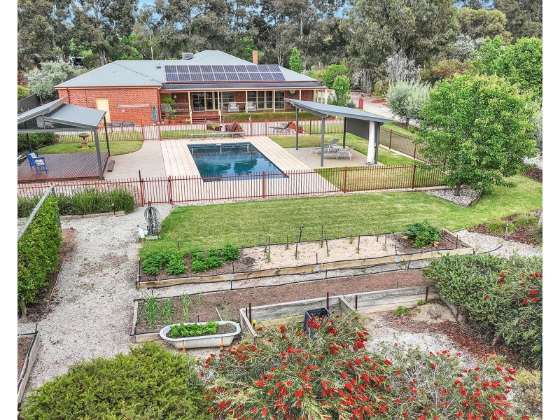 63 Schoeffel Drive, Echuca VIC 3564