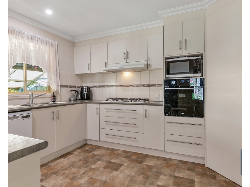 11 Paradise Place, Moama NSW 2731