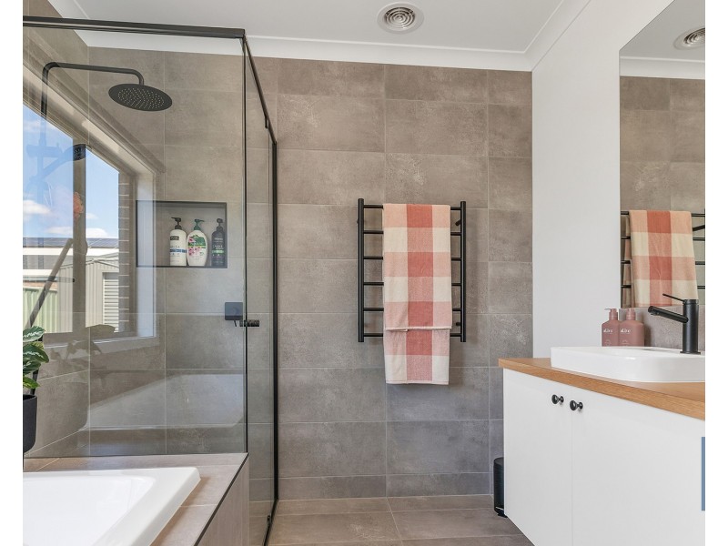 36 Mayflower Drive, Moama NSW 2731