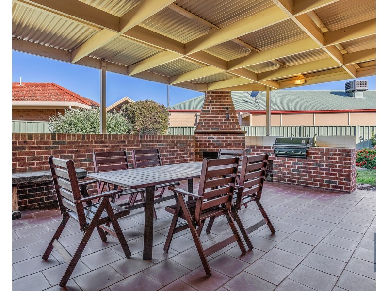 8 John Close, Echuca VIC 3564