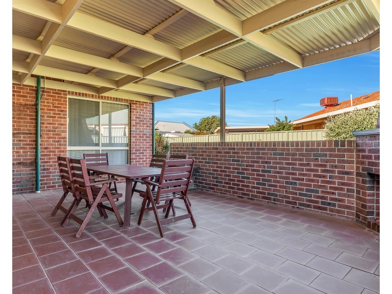 8 John Close, Echuca VIC 3564