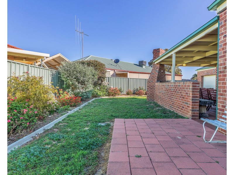 8 John Close, Echuca VIC 3564