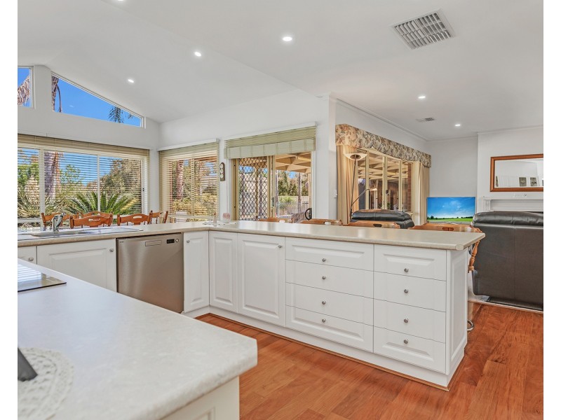 10 Ainsley Court, Echuca VIC 3564