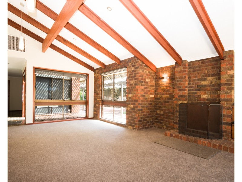 9 Lachlan Crescent, Echuca VIC 3564