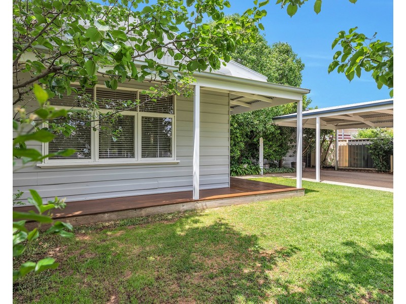 16 Premier Street, Echuca VIC 3564