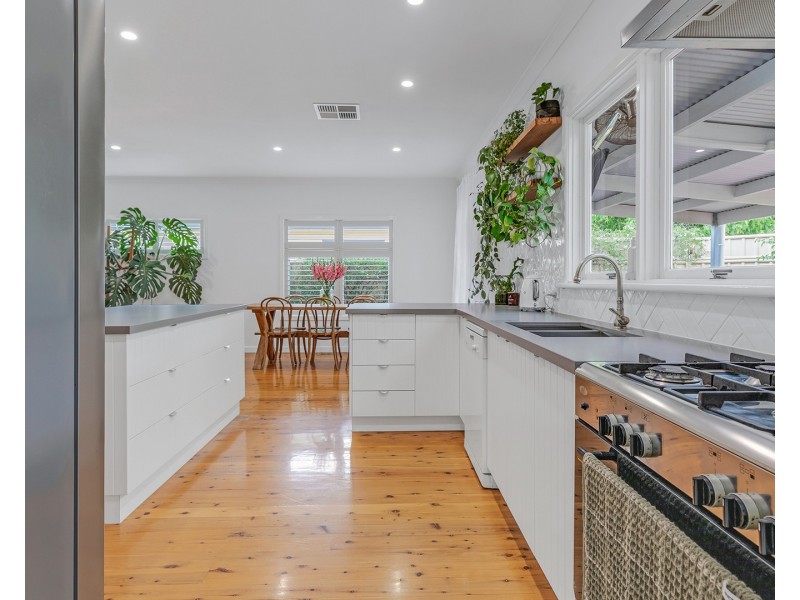16 Premier Street, Echuca VIC 3564