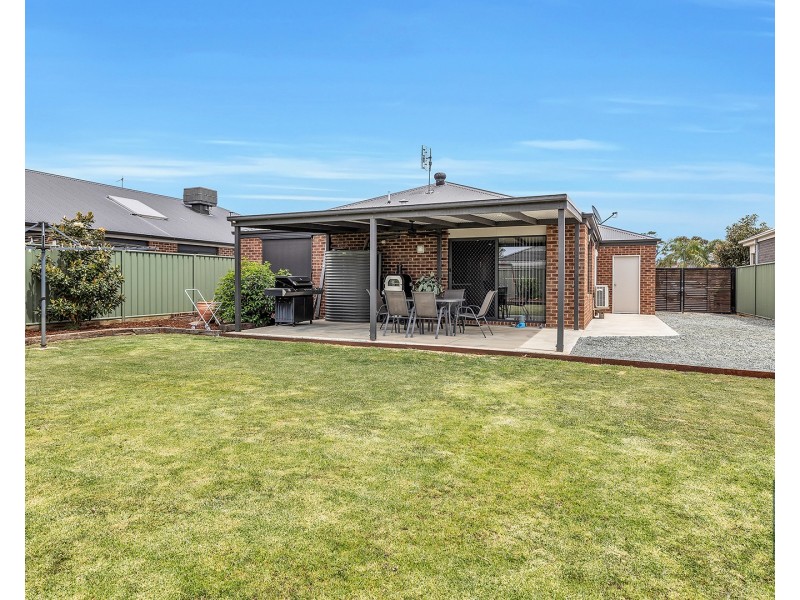 8 Marion Court, Moama NSW 2731