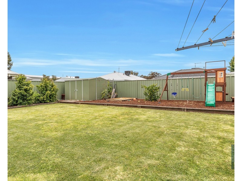 8 Marion Court, Moama NSW 2731