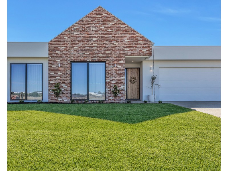 6 Kestrel Street, Moama NSW 2731