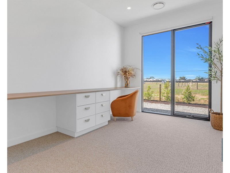 6 Kestrel Street, Moama NSW 2731