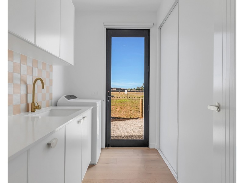 6 Kestrel Street, Moama NSW 2731