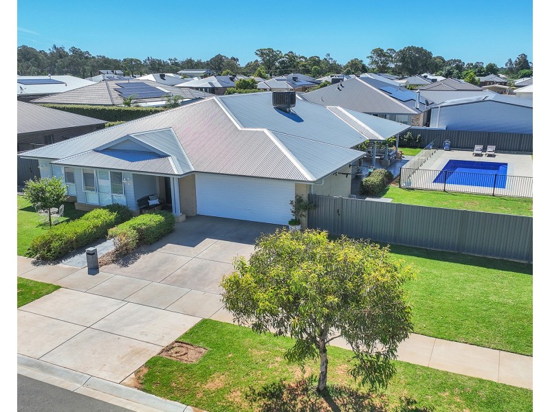 9 Egret Street, Moama NSW 2731