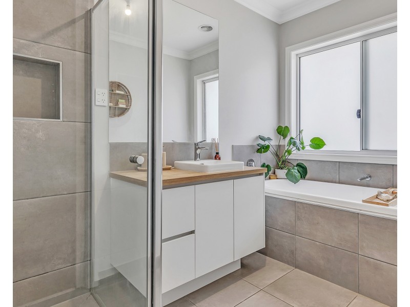 9 Egret Street, Moama NSW 2731