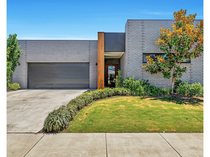 19 Marsanne Drive, Moama NSW 2731