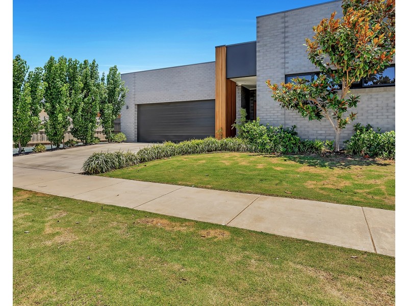 19 Marsanne Drive, Moama NSW 2731