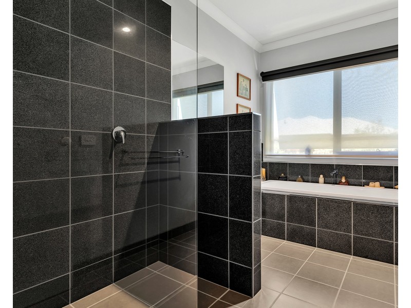 11 Gardner Court, Moama NSW 2731