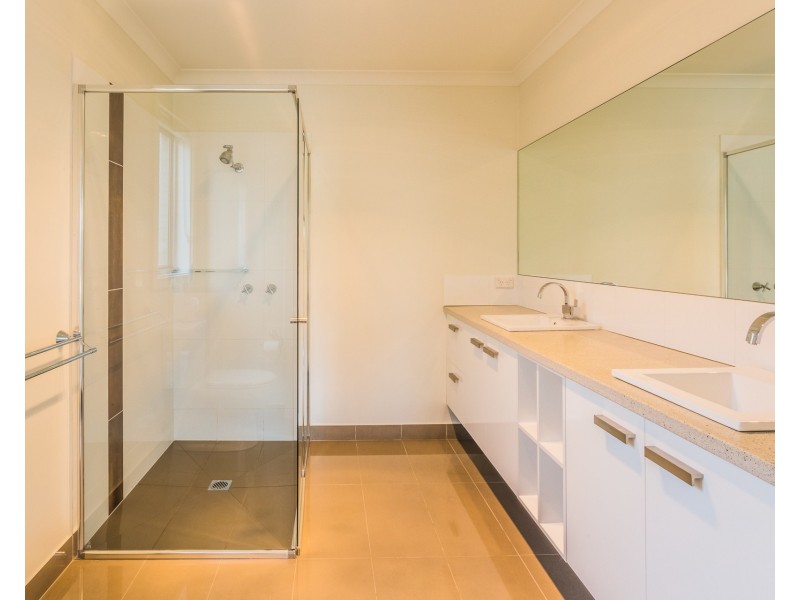 27 Lynch Drive, Echuca VIC 3564