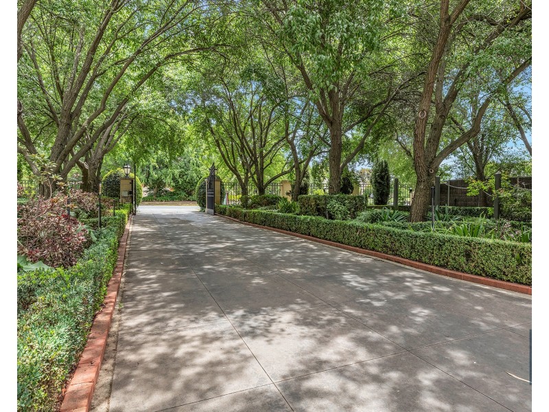 94 Wharparilla Drive, Echuca VIC 3564