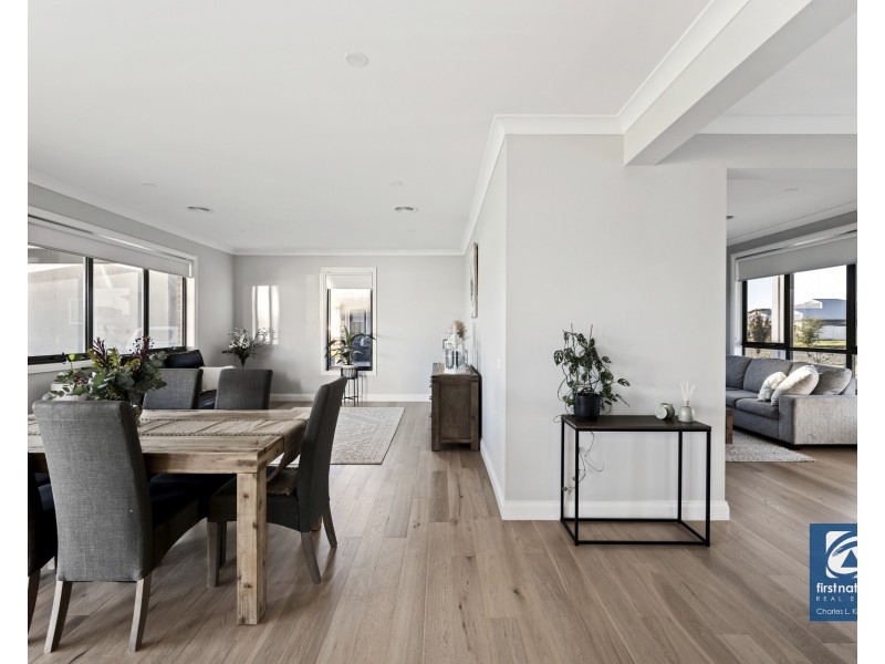 10 Wild Oat Drive, Echuca VIC 3564