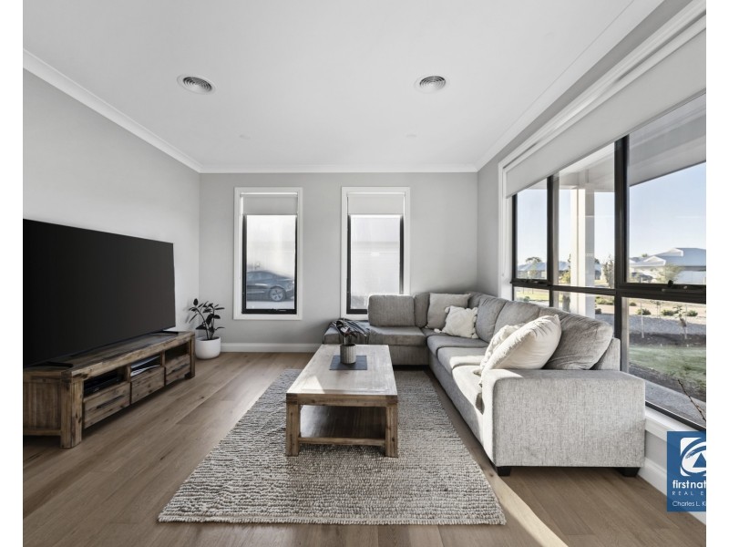 10 Wild Oat Drive, Echuca VIC 3564