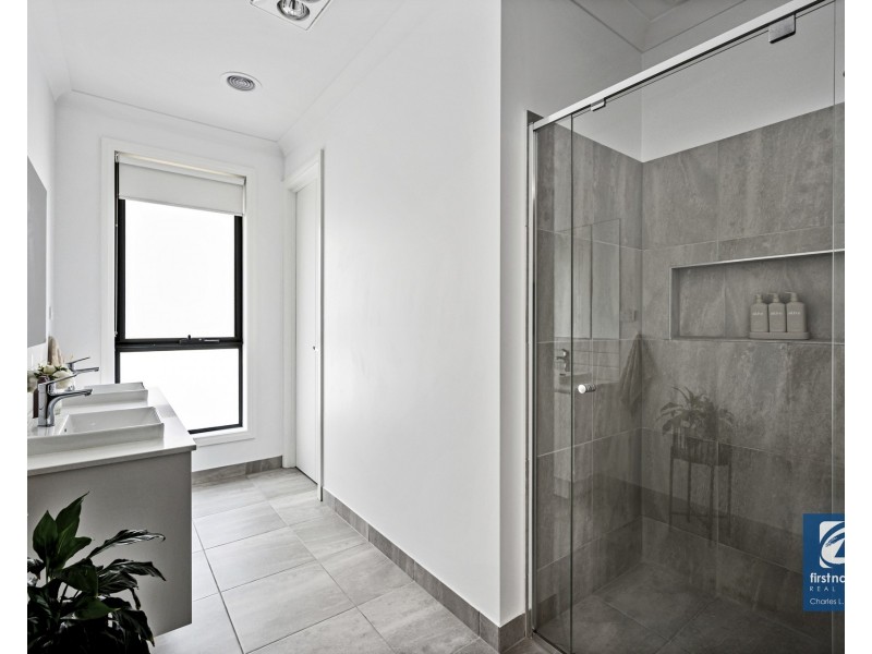 10 Wild Oat Drive, Echuca VIC 3564