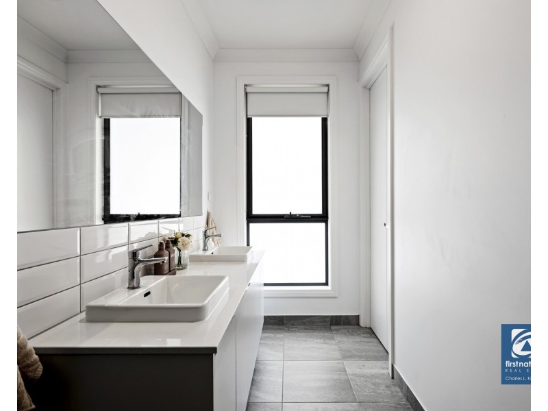 10 Wild Oat Drive, Echuca VIC 3564