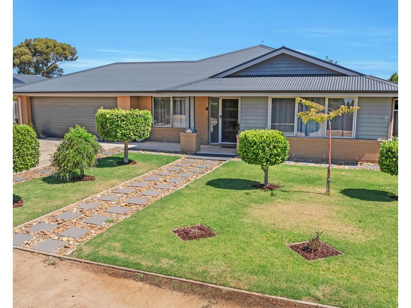 10 Marsanne Drive, Moama NSW 2731