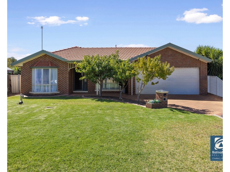 12 Roberts Court, Echuca VIC 3564