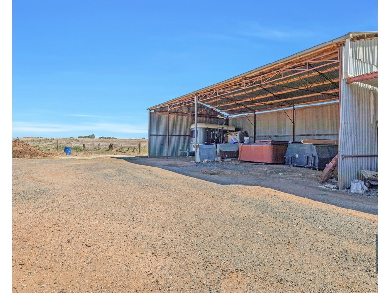 1520 Simmie Road, Strathallan, Echuca VIC 3564