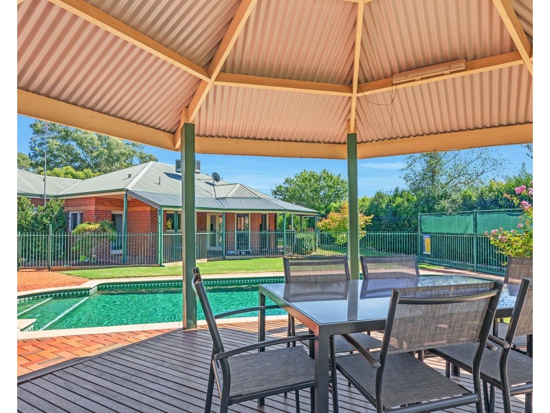 16 River Park Drive, Moama NSW 2731