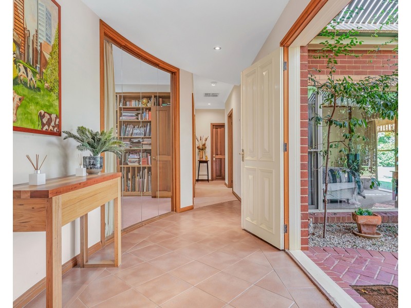 16 River Park Drive, Moama NSW 2731