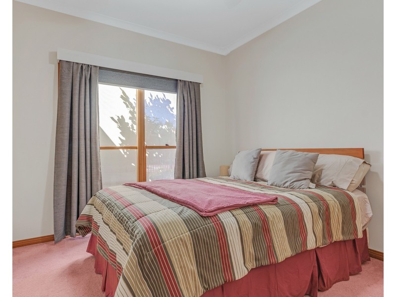 16 River Park Drive, Moama NSW 2731