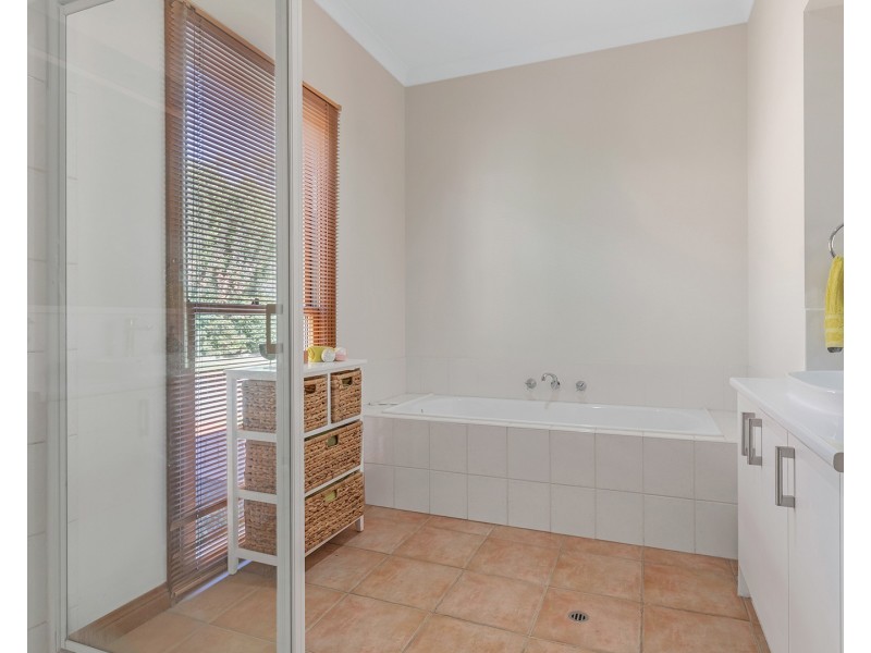 16 River Park Drive, Moama NSW 2731