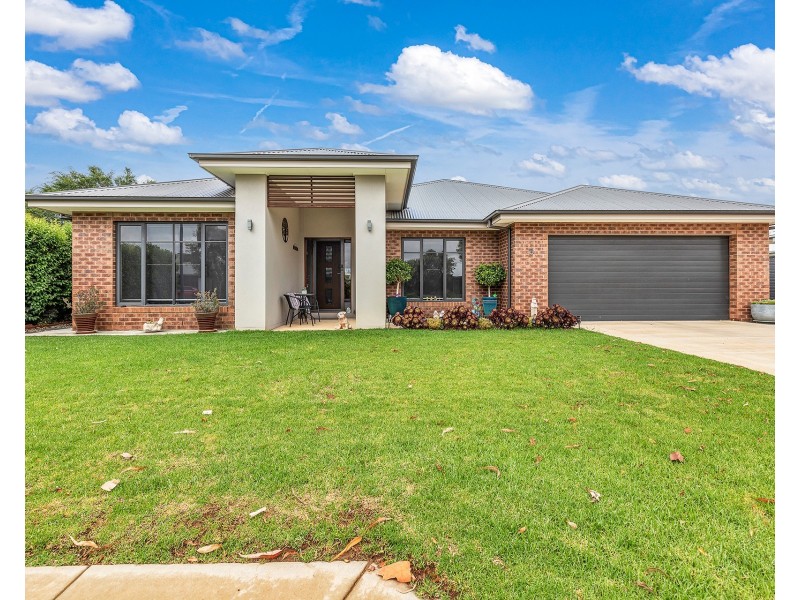 8 Yellow Gum Court, Moama NSW 2731