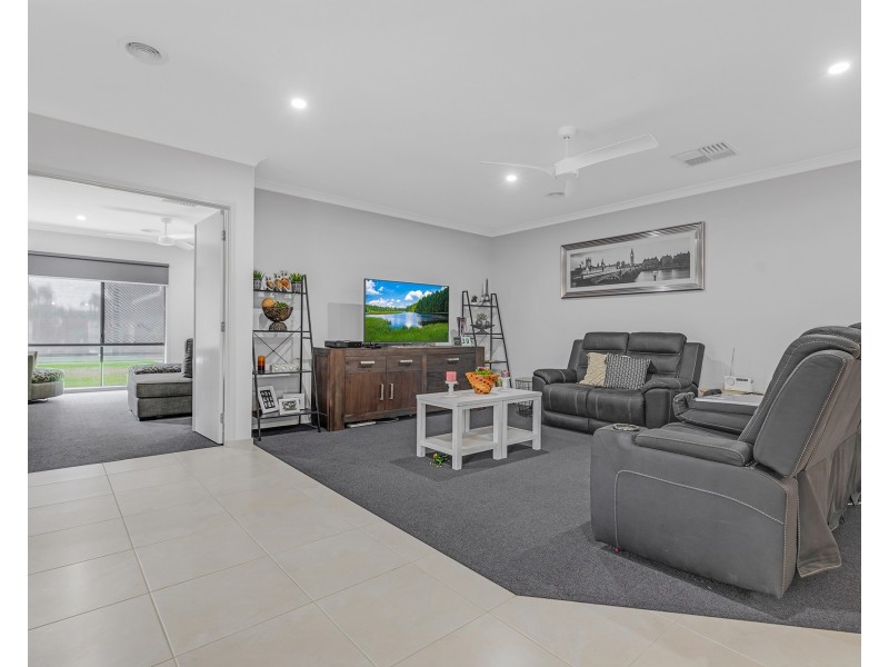 8 Yellow Gum Court, Moama NSW 2731