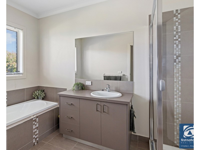 16 Whitby Avenue, Echuca VIC 3564